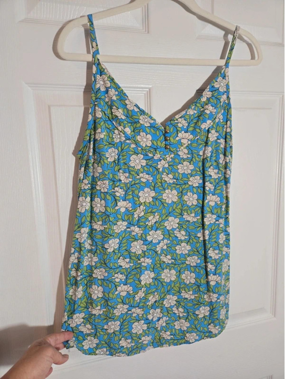 Cabby blue floral tank with adjustable straps size medium